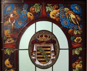 Ausschnitt des Bleiglasfensters im Museum642